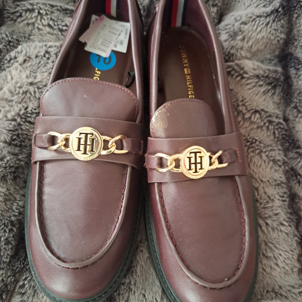 Tommy Hilfiger Burgundy Loafers with Gold Accent